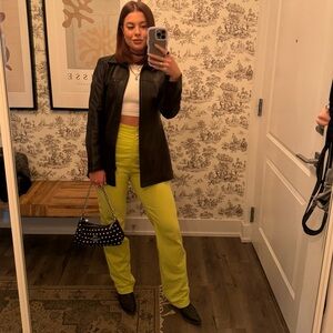 Meet your Posher, Jade